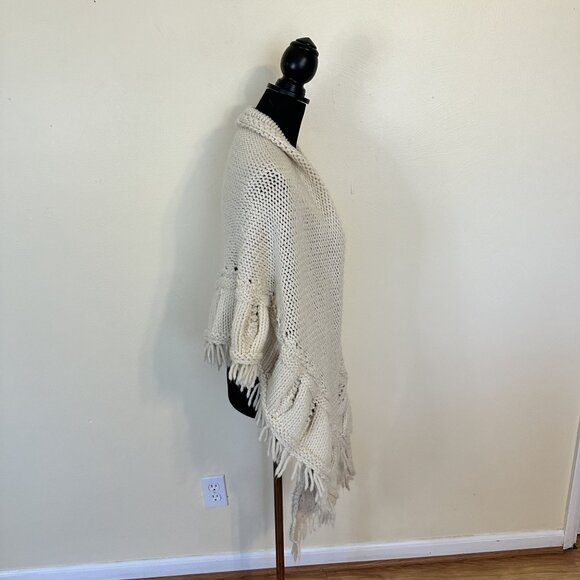 Handmade Knit Cream Shawl With Fringe Leaf Pattern Design 90 X 24 Cozy Cottage - Picture 7 of 8
